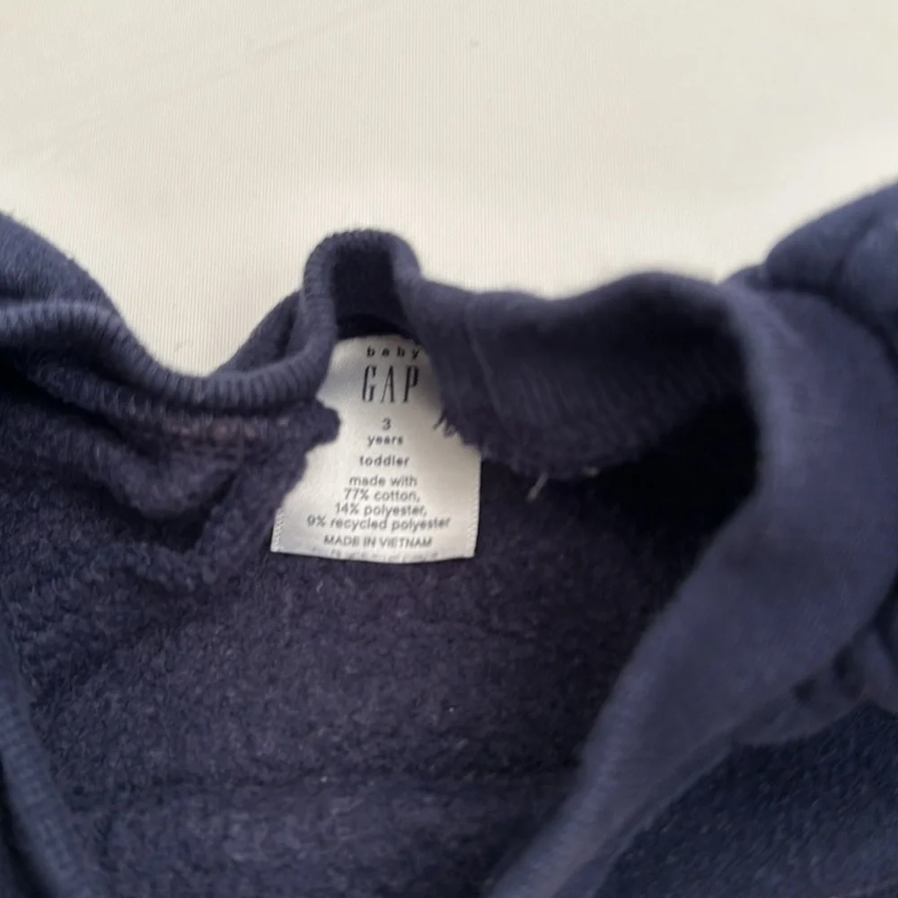 Gap navy blue multicolor heart graphic long sleeve crew neck pullover sweatshirt